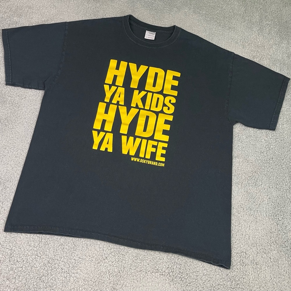 Graphic tee